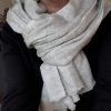 bufanda grande en cashmere 100% color gris perla