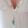 collar jade y howlite con cuerno calcedoinita aqua