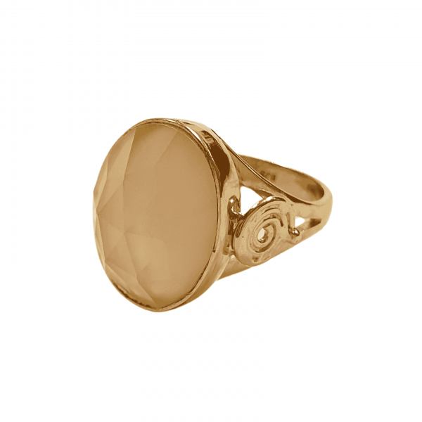 anillo Cyra de cuarzo rosa chapado en oro de 24 kilates