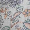 foulard estampado floral en tonos pasteles
