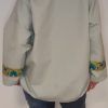 chaqueta loneta verde agua con bordados florales