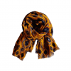foulard de cashmere bordado a mano