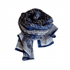 foulard azul marino estampado floral blanco