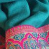 fular invierno cashmere verde mar y cenefa bordada