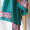 fular invierno cashmere verde mar y cenefa bordada