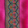 fular invierno cashmere fucsia con cenefa bordada