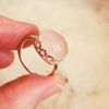 anillo cuarzo rosa y plata de ley