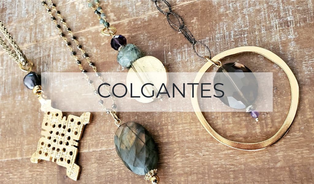 Colgantes de mujer: la clave para elevar tu look con elegancia