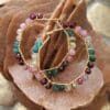 pendientes de aro con piedras naturales