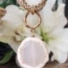 collar de ágata rosa chapado en oro de 24 quilates