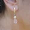 pendientes de cuarzo rosa, perlas y amatistas