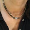 collar corto con pirita y piedras naturales